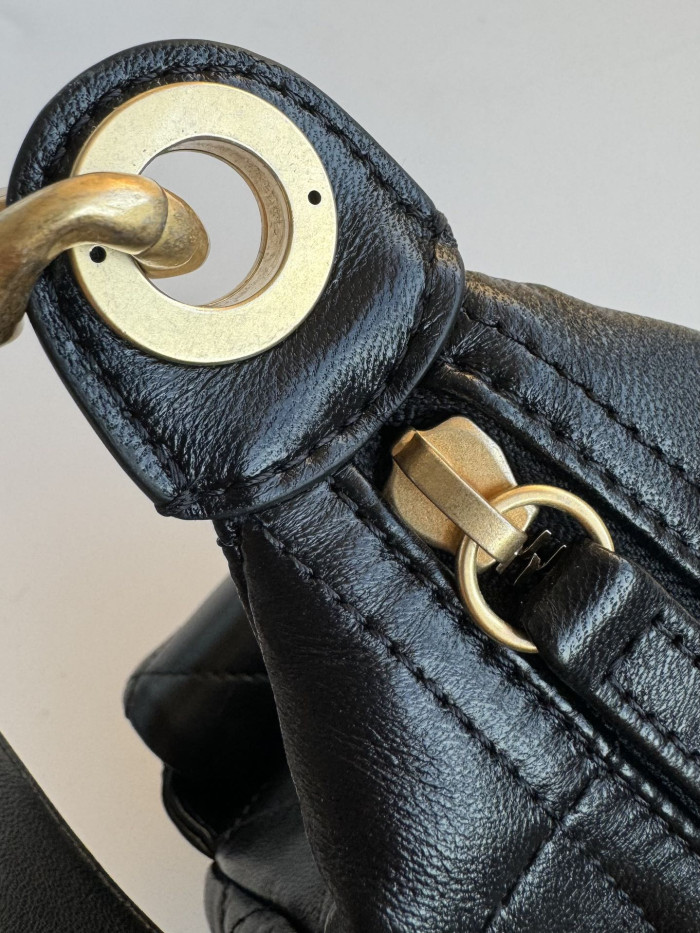 NIGO Chanel Chanel Hobo Bag Large #nigo333702