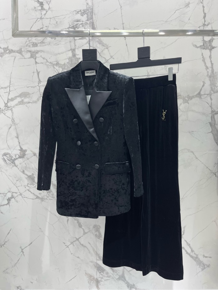 NIGO Saint Laurent Women's Velvet Blazer #nigo333904