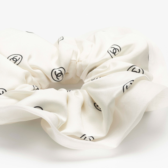NIGO Chanel Hair Accessory Silk Twill White Black #nigo334195