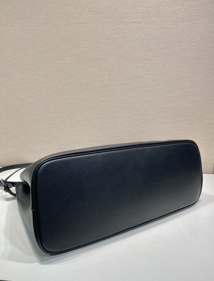 NIGO PRADA Black Prada Buckle Leather Bag With Belt #nigo334235