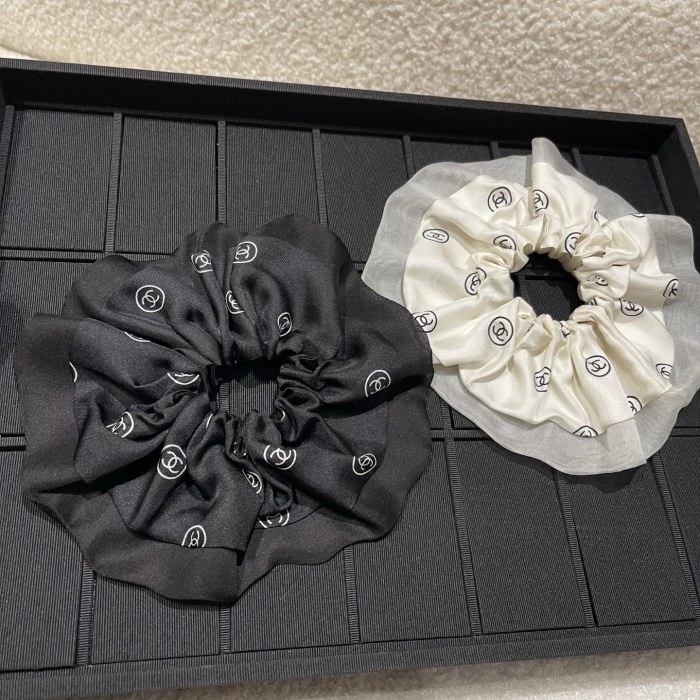 NIGO Chanel Hair Accessory Silk Twill White Black #nigo334195