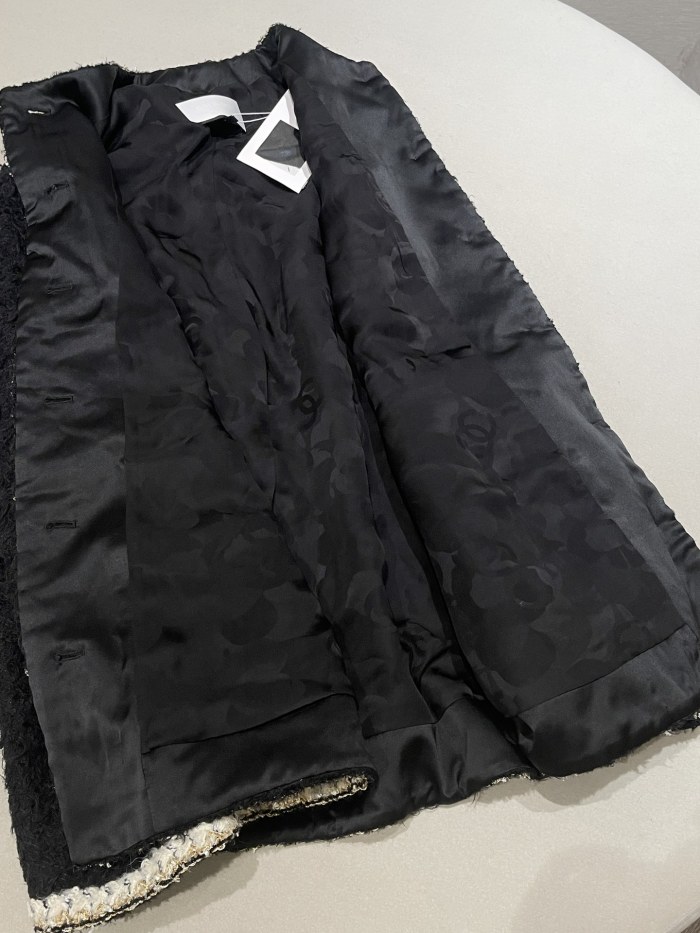 NIGO Chanel Cape Wool Tweed Black Ecru #nigo334181