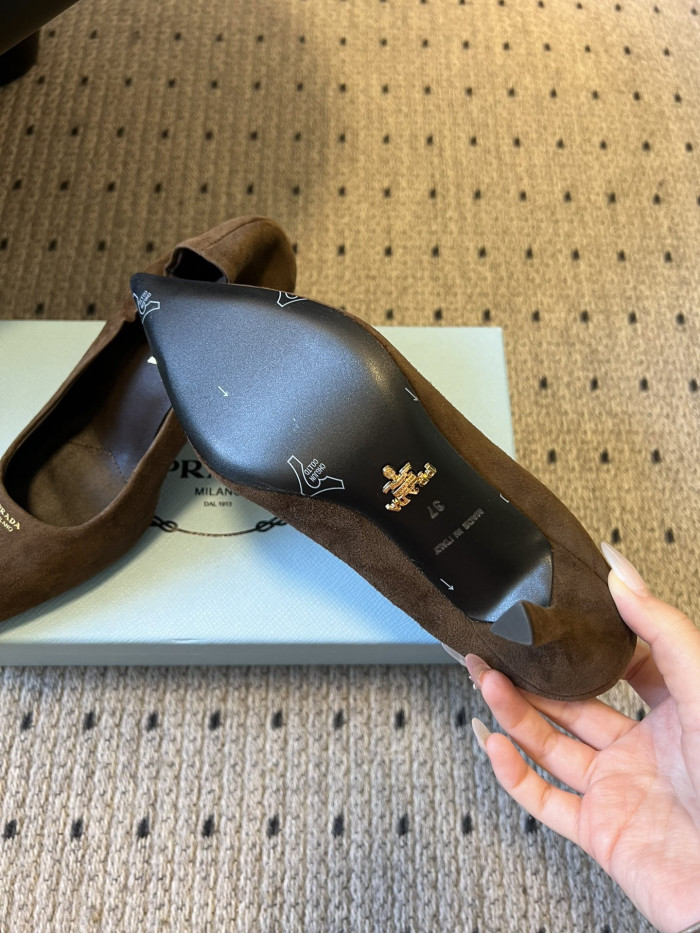 NIGO PRADA Cocoa Brown Suede Pumps #nigo334368