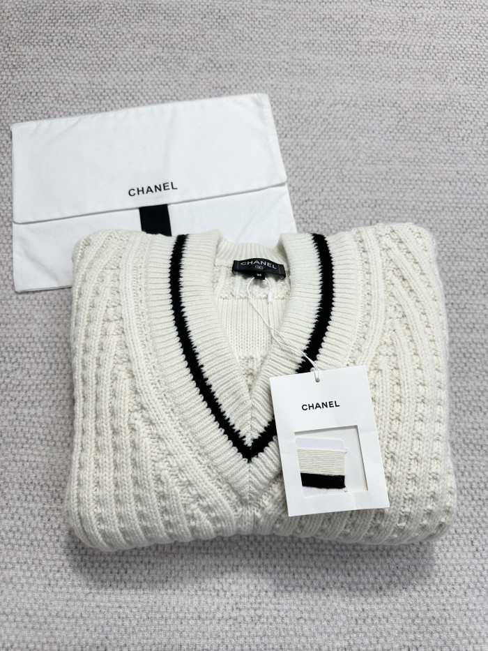 NIGO Chanel Pullover Wool Cream and Black #nigo334450