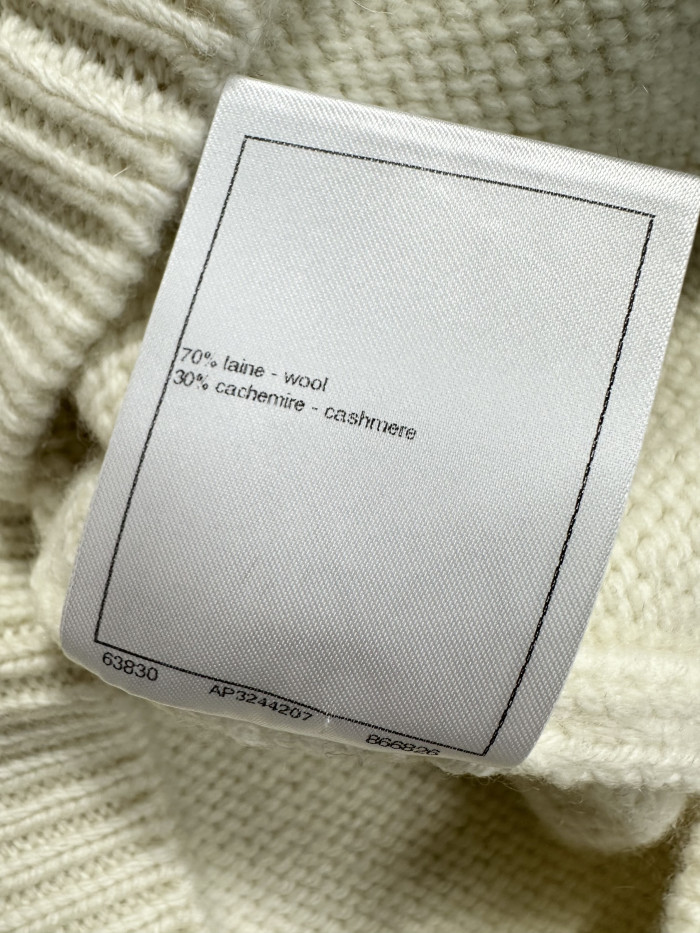 NIGO Chanel 25N Fawn Sweater #nigo334448