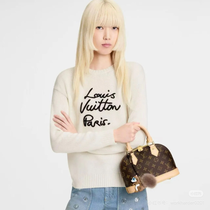 NIGO Louis Vuitton Cursive Signature Pullover #nigo334539