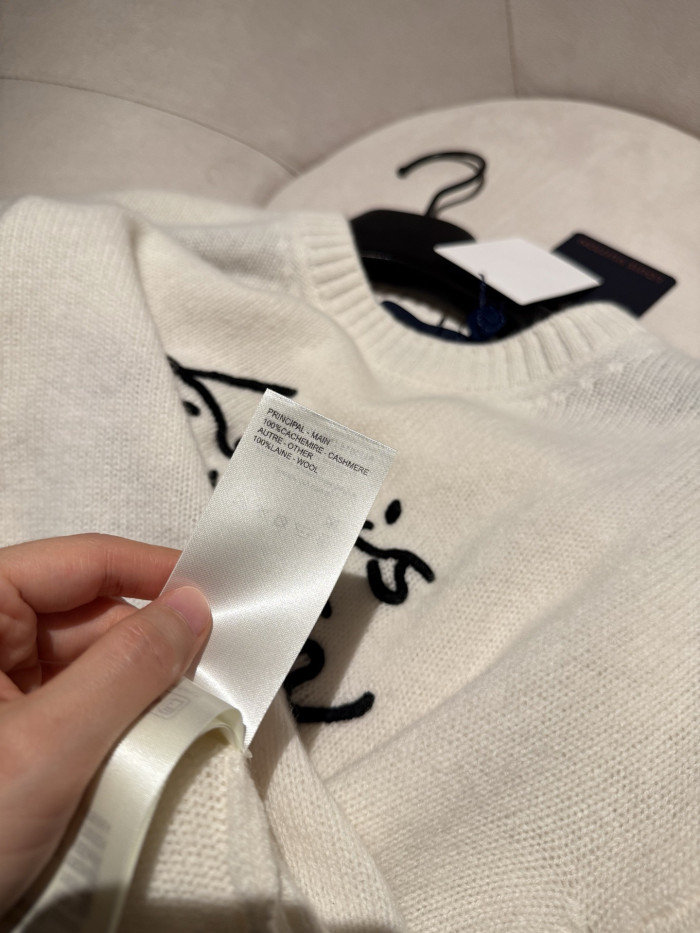 NIGO Louis Vuitton Cursive Signature Pullover #nigo334539