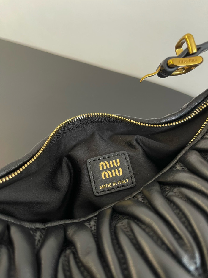 NIGO MiuMiu Matelassé Nappa Soft Leather Makeup Bag Black #nigo334668