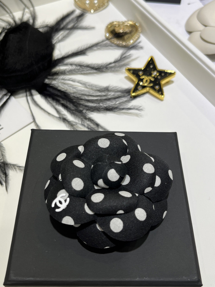NIGO Chanel Camellia Brooch Collection #nigo334702
