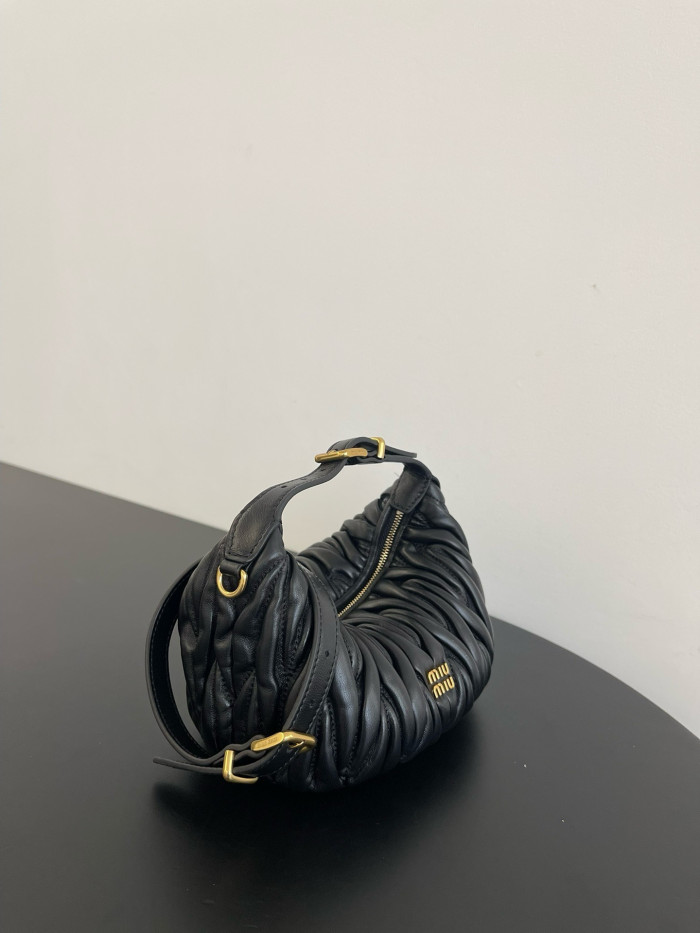 NIGO MiuMiu Matelassé Nappa Soft Leather Makeup Bag Black #nigo334668