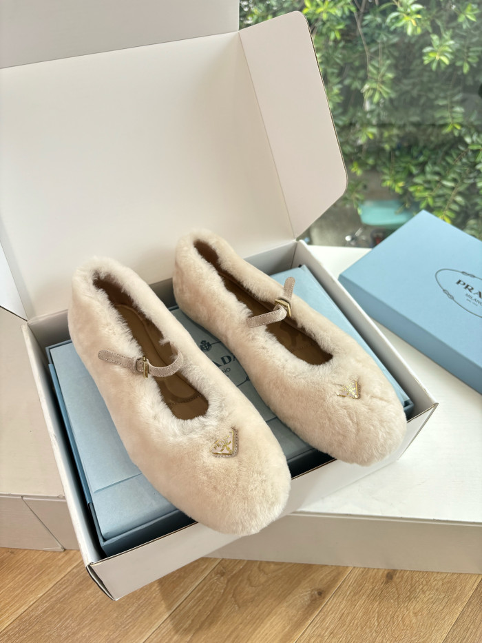 NIGO Prada Women's Plush Mary Jane Loafers #nigo334919