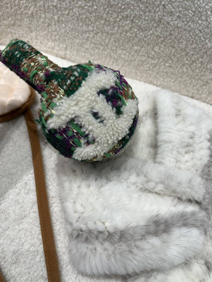NIGO Chanel Muff Earmuffs Shearling Lambskin Tweed Ecru #nigo335043       