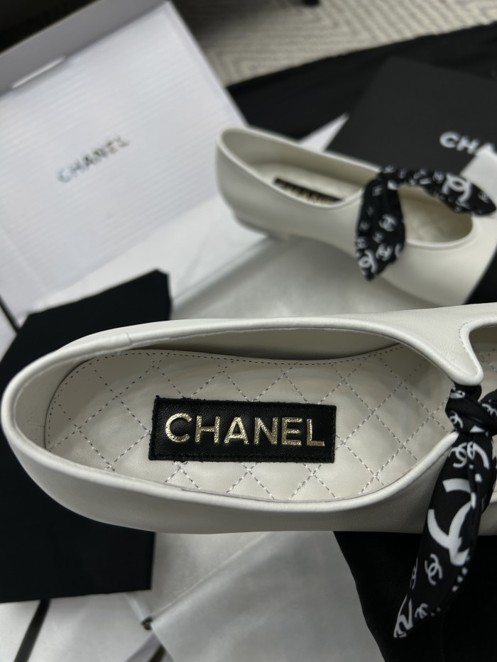 NIGO Chanel Mary Janes Lambskin Silk Grosgrain White Black #nigo334248