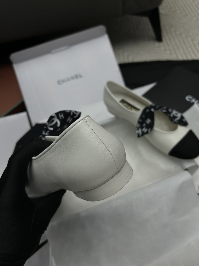 NIGO Chanel Mary Janes Lambskin Silk Grosgrain White Black #nigo334248