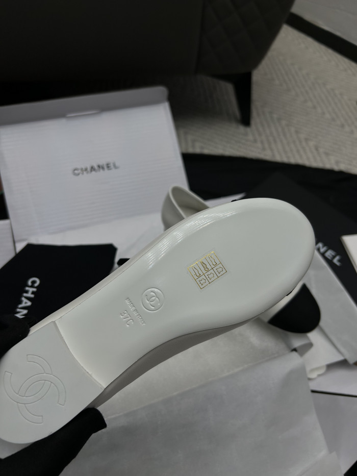 NIGO Chanel Mary Janes Lambskin Silk Grosgrain White Black #nigo334248