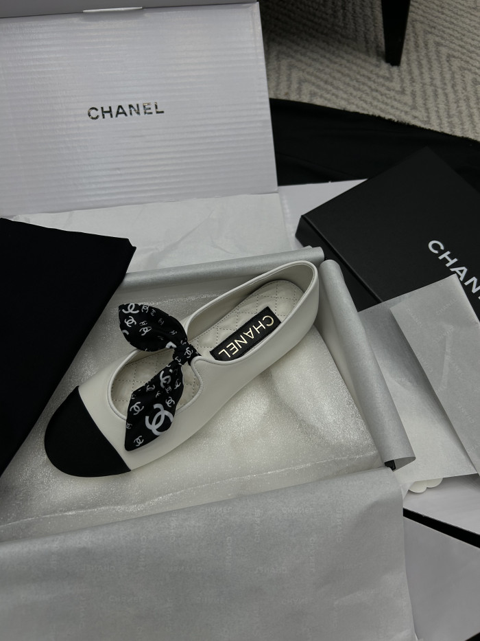 NIGO Chanel Mary Janes Lambskin Silk Grosgrain White Black #nigo334248