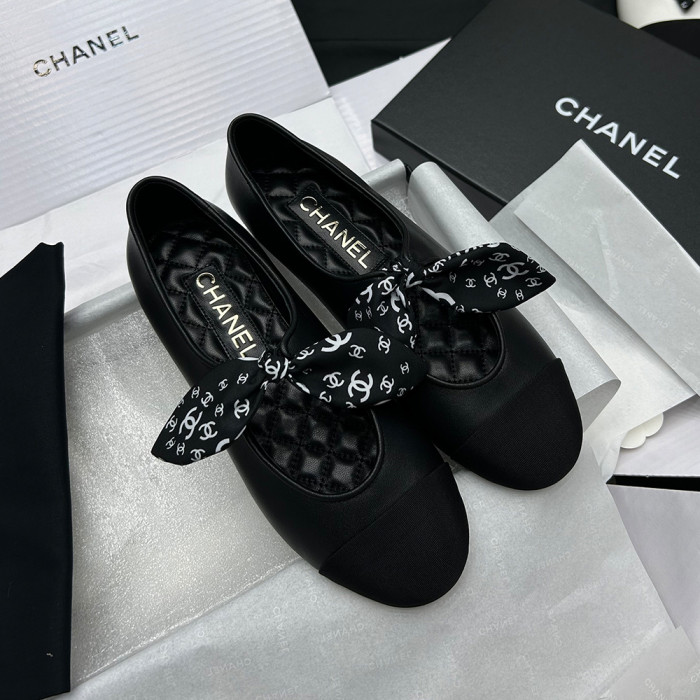 NIGO Chanel Mary Janes Lambskin Silk Grosgrain White Black #nigo334248