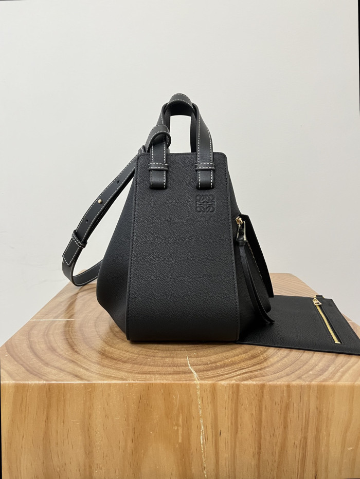 NIGO Loewe Small Hammock bag in classic calfskin Black#nigo335867