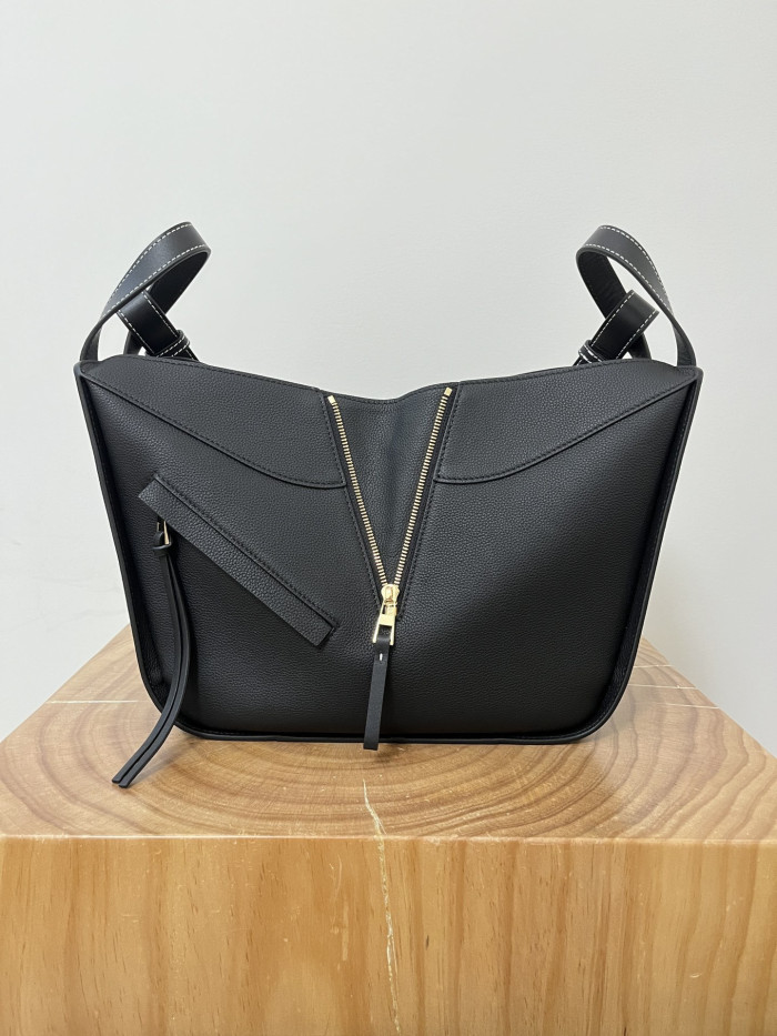NIGO Loewe Small Hammock bag in classic calfskin Black#nigo335867