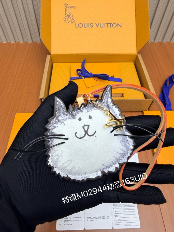 NIGO Louis Vuitton LV Cat Bag Charm Accessories M02944 #nigo335915