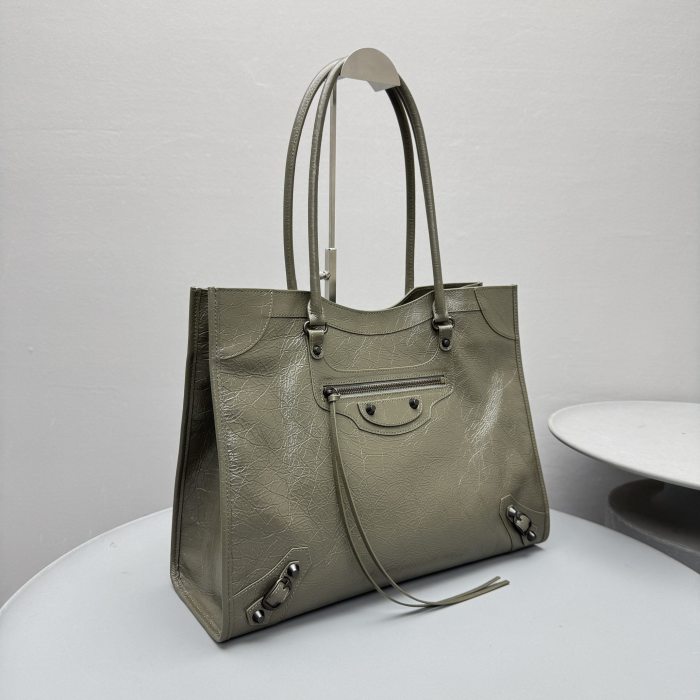 NIGO Balenciaga Women's Le City Tote Bag Medium in Black #nigo336744