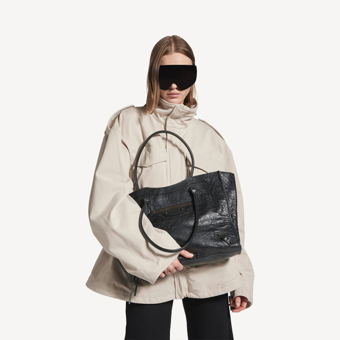NIGO Balenciaga Women's Le City Tote Bag Medium in Black #nigo336744