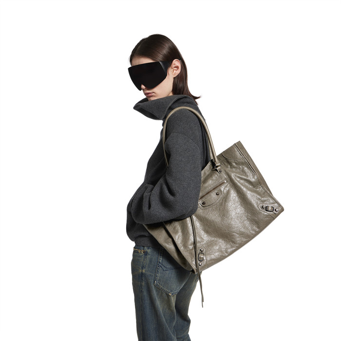 NIGO Balenciaga Women's Le City Tote Bag Medium in Black #nigo336744