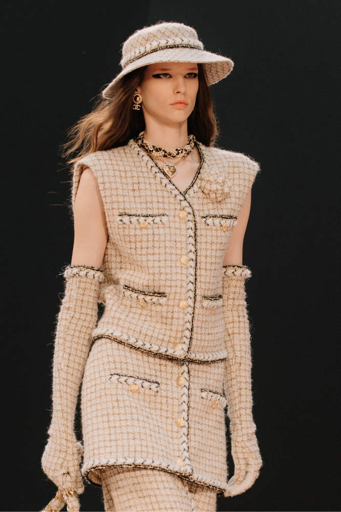 NIGO Chanel Top-quality Version Vest Wool Mohair Tweed Ecru Beige Gold Black #nigo336793
