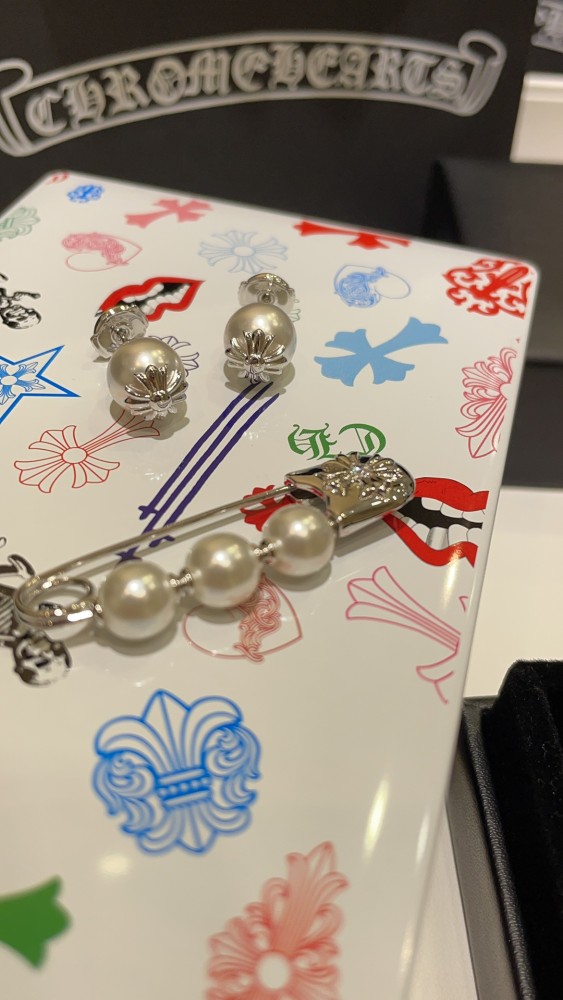 NIGO Chrome Hearts x Mikimoto Cross Pearl Pin Brooch #nigo337154