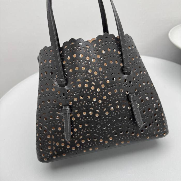 NIGO Alaïa Mina 25 Bag in Vienne Wave Calfskin #nigo336432