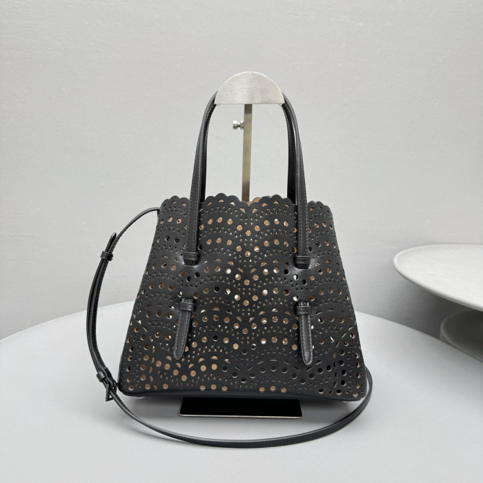 NIGO Alaïa Mina 25 Bag in Vienne Wave Calfskin #nigo336432