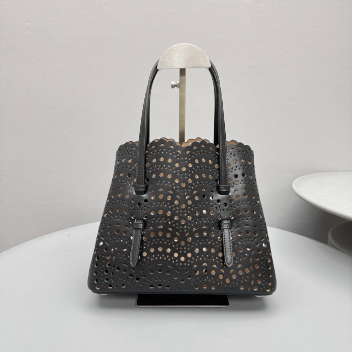 NIGO Alaïa Mina 25 Bag in Vienne Wave Calfskin #nigo336432
