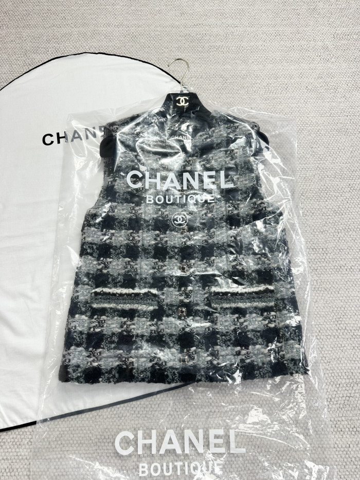NIGO Chanel Vest Wool Tweed #nigo375557