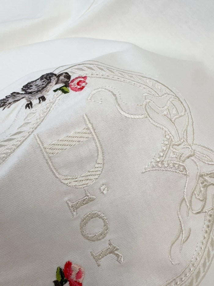 NIGO DIOR Dioramour Fitted T-Shirt White Cotton Jersey with Multicolor Doves Roses Motif #nigo375761