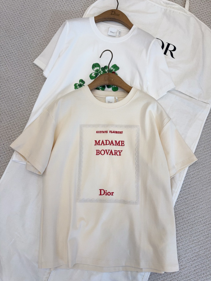 NIGO DIOR Book Cover Oversized Cropped T-Shirt Beige and Red Cotton Jersey #nigo375762