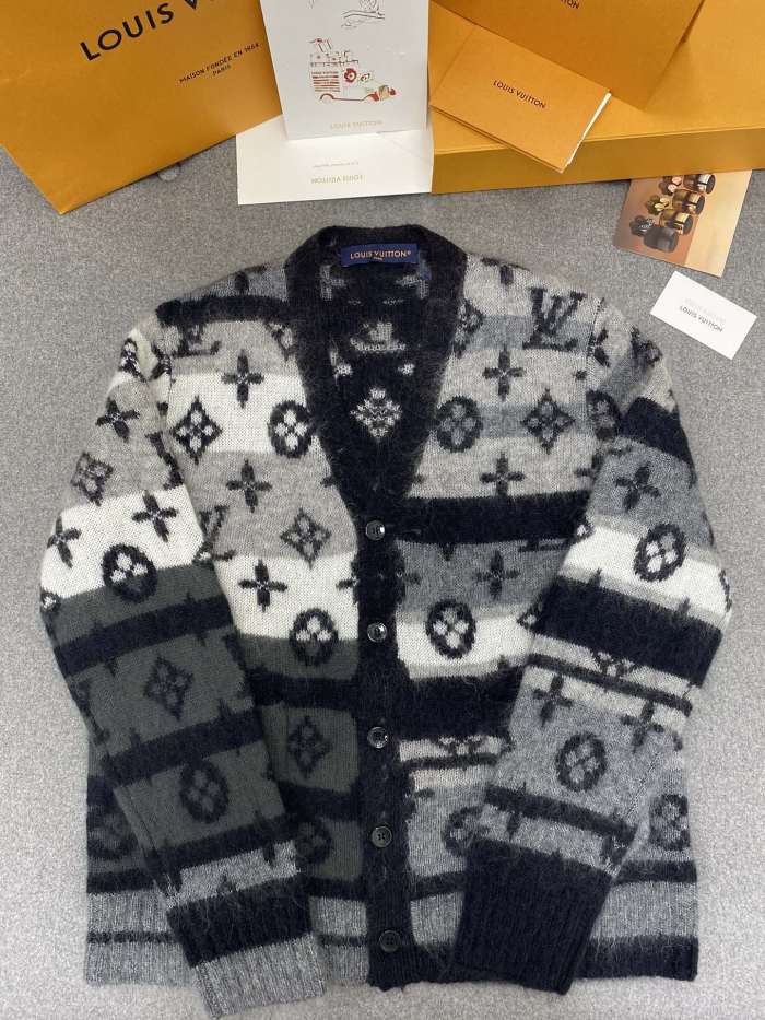 NIGO Louis Vuitton Men's Fall And Winter Black And White Jacquard Long Wool Sweater Cardigan#nigo286539