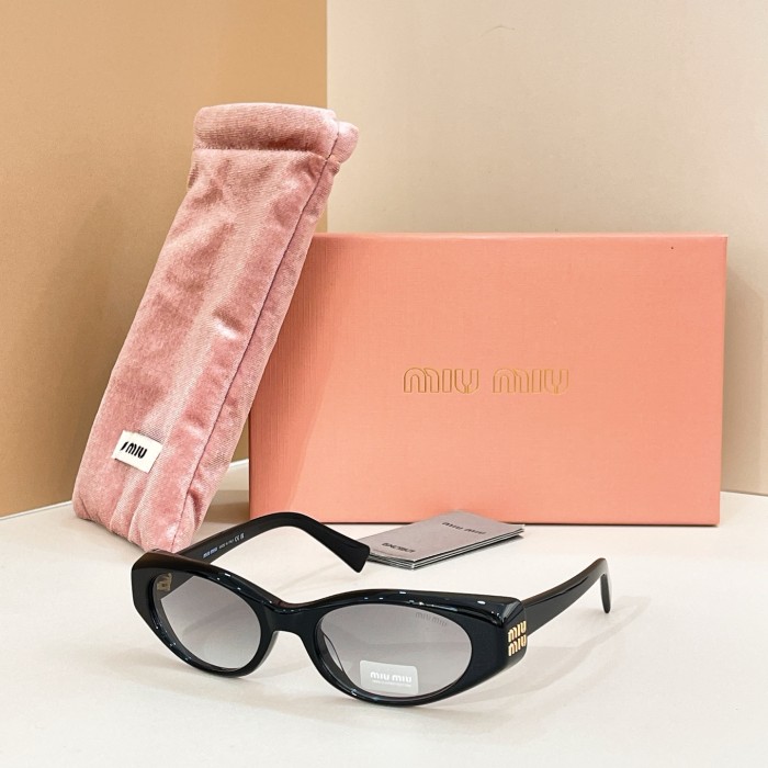 NIGO Miumiu Women's Sunglasses #nigo375911