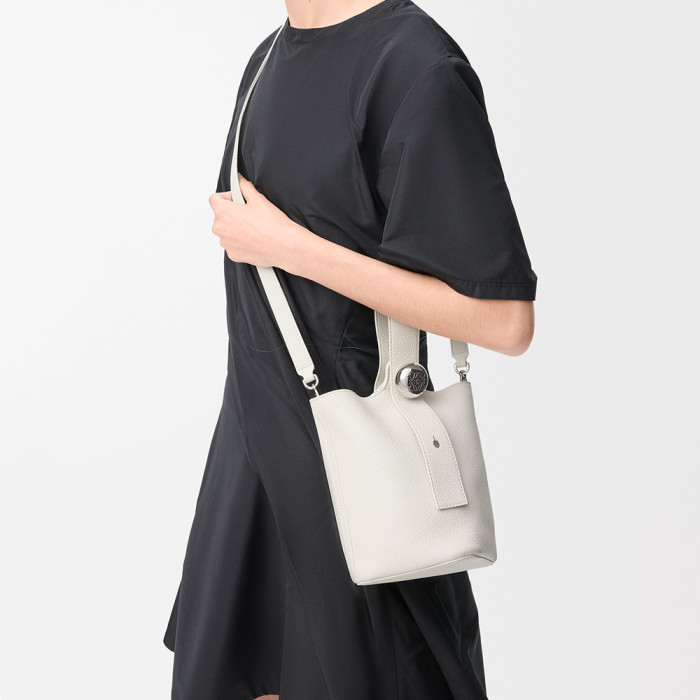 NIGO Loewe Mini Pebble Bucke #nigo376317