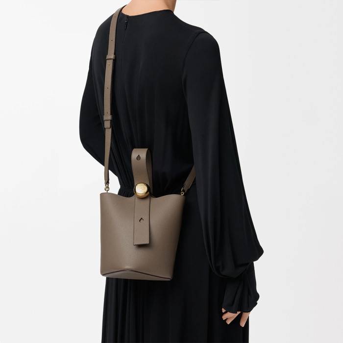 NIGO Loewe Mini Pebble Bucke #nigo376317