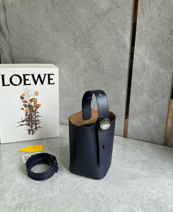NIGO Loewe Mini Pebble Bucke #nigo376317