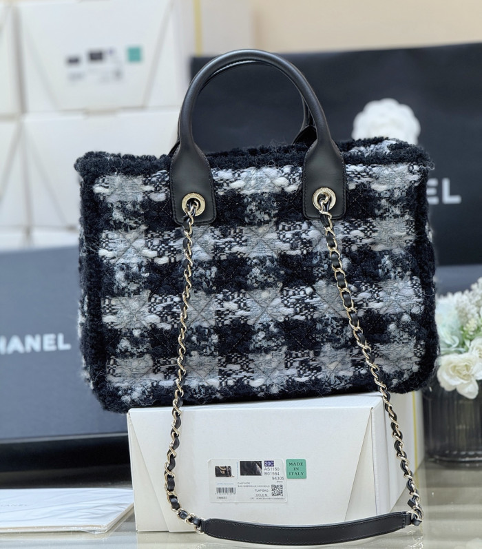NIGO Chanel Small Tote Tweed Shearling Lambskin #nigo376286