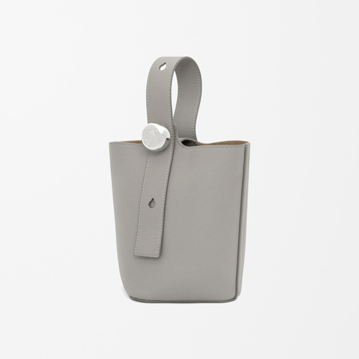 NIGO Loewe Mini Pebble Bucke #nigo376317