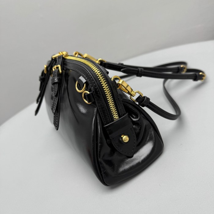 NIGO MiuMiu Caprice Leather Clutch #nigo376359