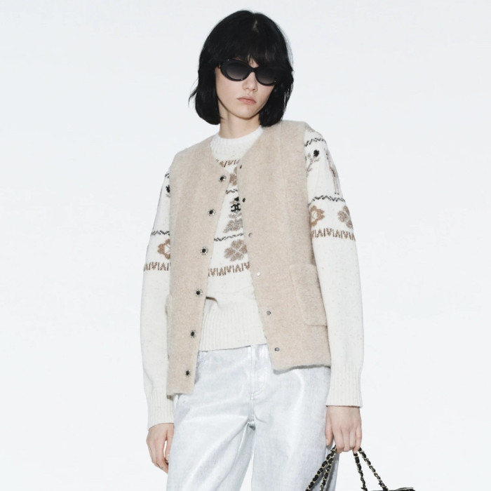 NIGO Chanel Pullover Cashmere Ecru Beige Black #nigo376367