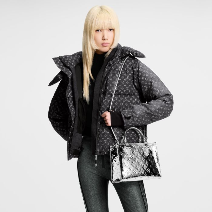 NIGO LOUIS VUITTON OnTheGo PM Monogram Canvas Women Handbags M26373 #nigo376539
