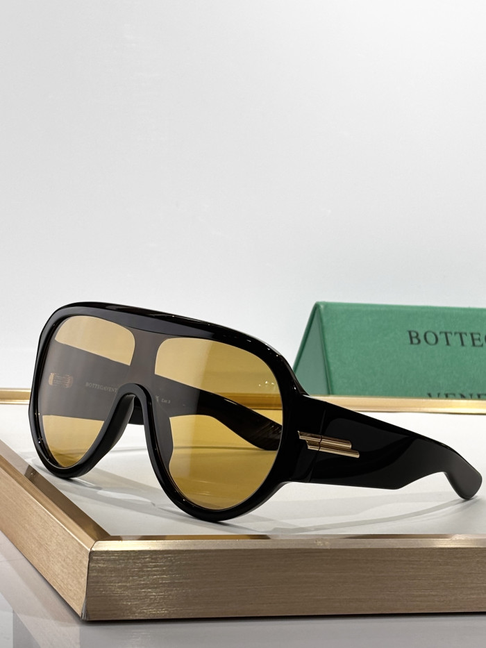 NIGO Bottega Veneta  Oversized Mask Sunglasses in Havana #nigo376948