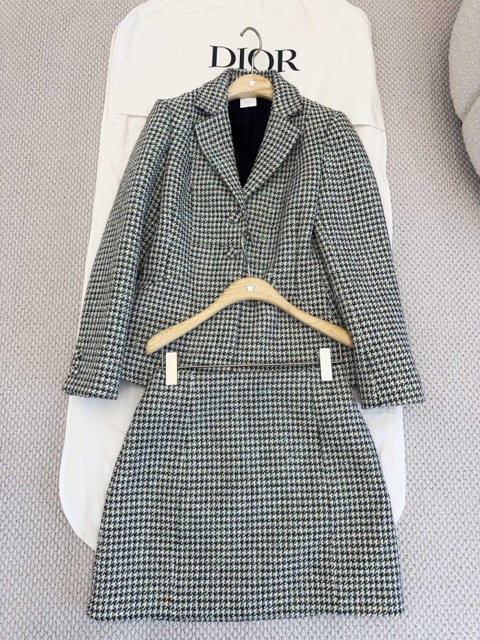 NIGO Dior Bar Blazer Skirt Black and White Houndstooth Virgin Wool Blend With Multicolor Sequins #nigo377177