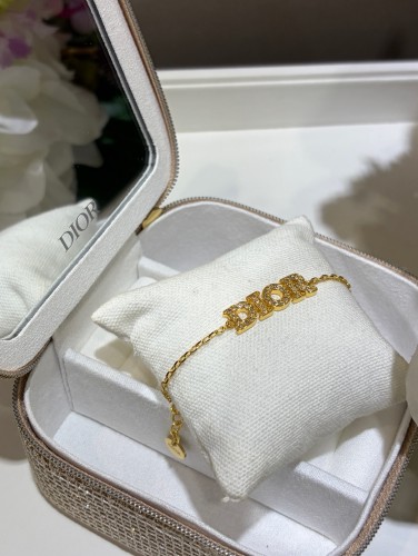 NIGO DIOR Petit CD Circle Bracelet Gold-Finish Metal and White Resin Pearls #nigo377306