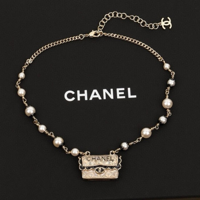 NIGO Chanel CC Diamond Bag Pearl Necklace #nigo377290