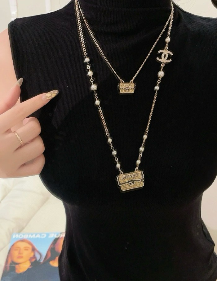 NIGO Chanel CC Diamond Bag Pearl Necklace #nigo377290